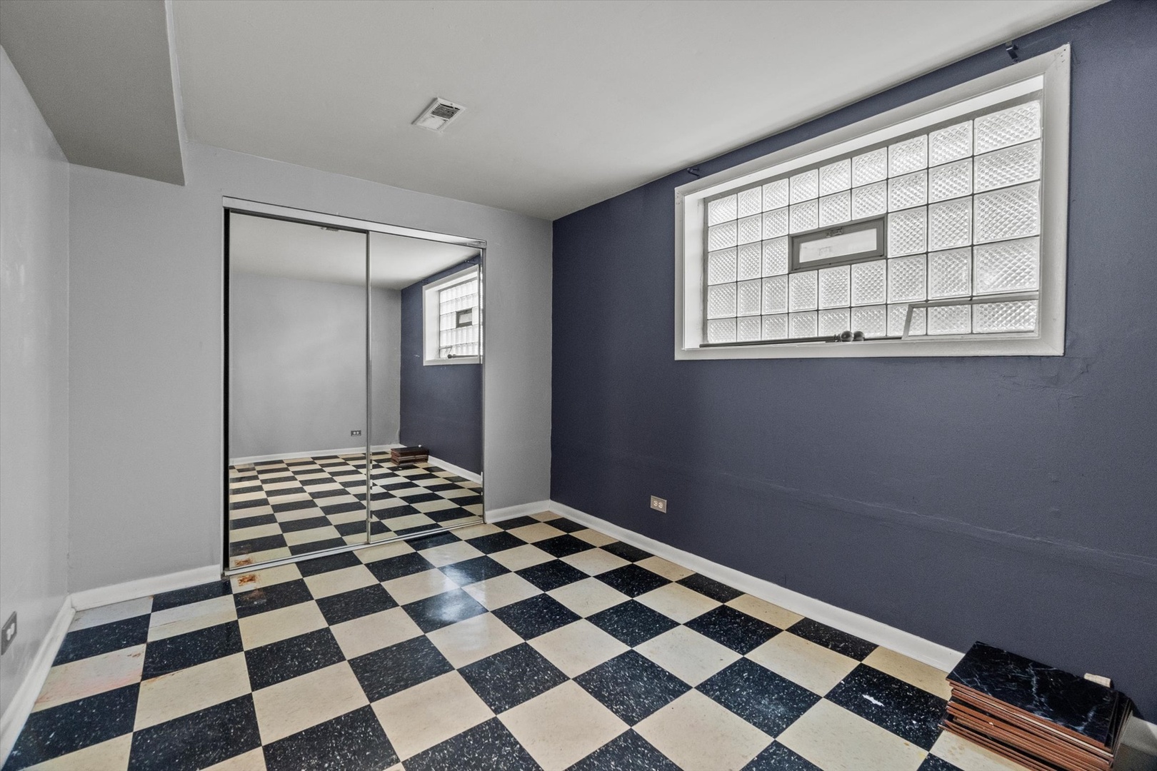 11417 South Church Street Chicago, IL 60643 - Photo 10 of 24 a black and white checkered floor