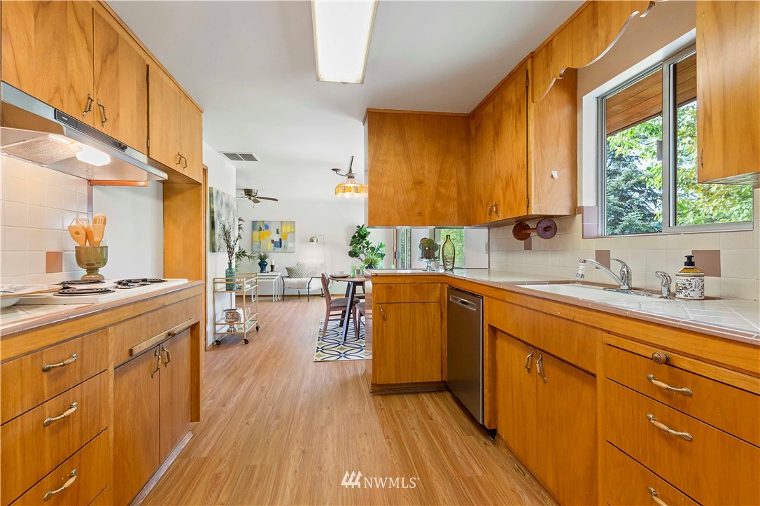 6510 South Langston Road Seattle, WA 98178 - Photo 14 of 33 Gallery Image 14