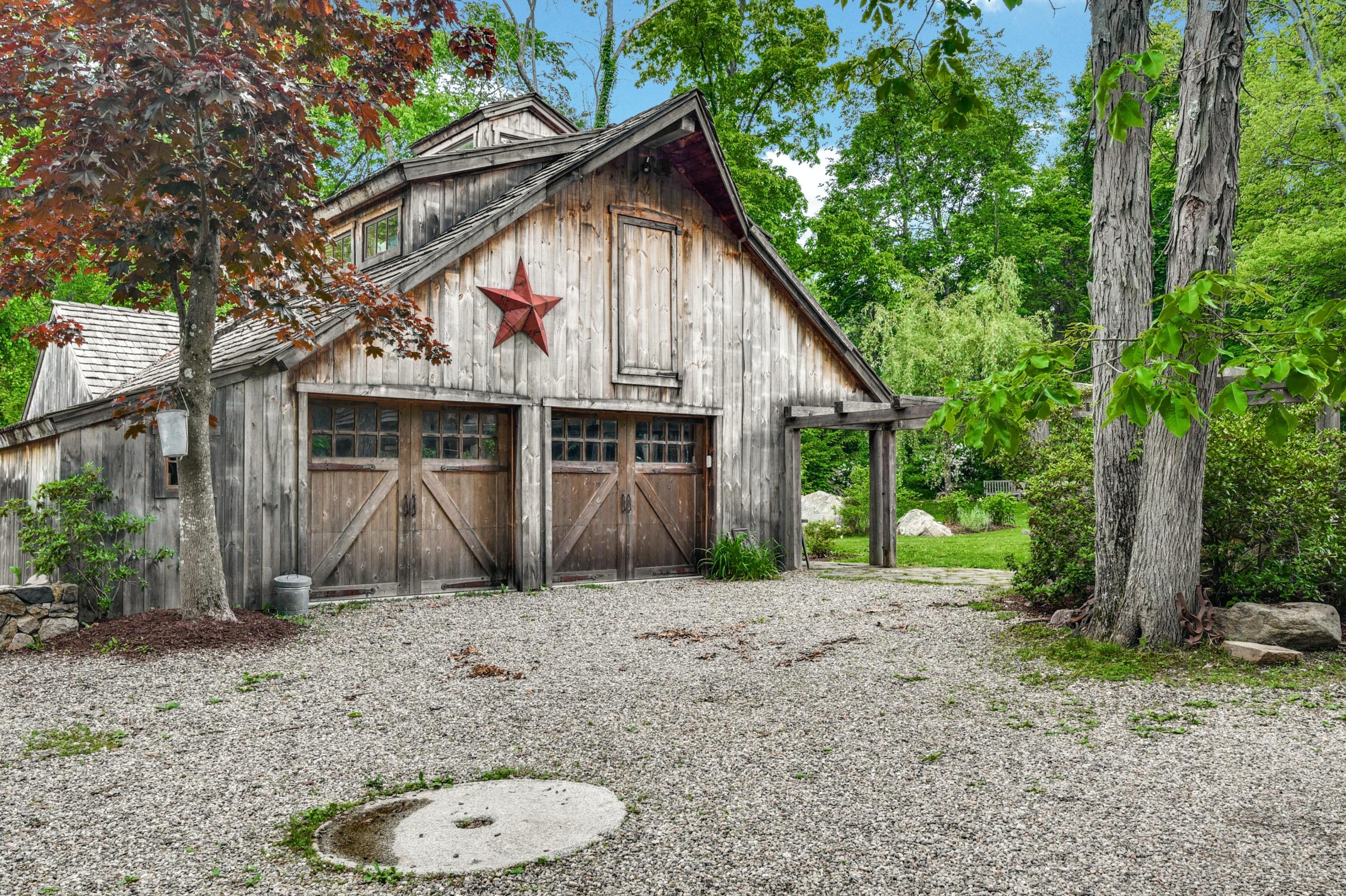 394 Brushy Ridge Road New Canaan, CT 06840 - Photo 26 of 30 039-347707-DSC_3948_HDR