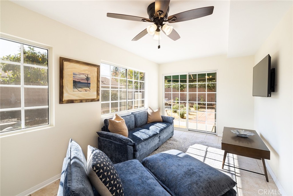 2206 Stinson Street Simi Valley, CA 93065 - Photo 9 of 21