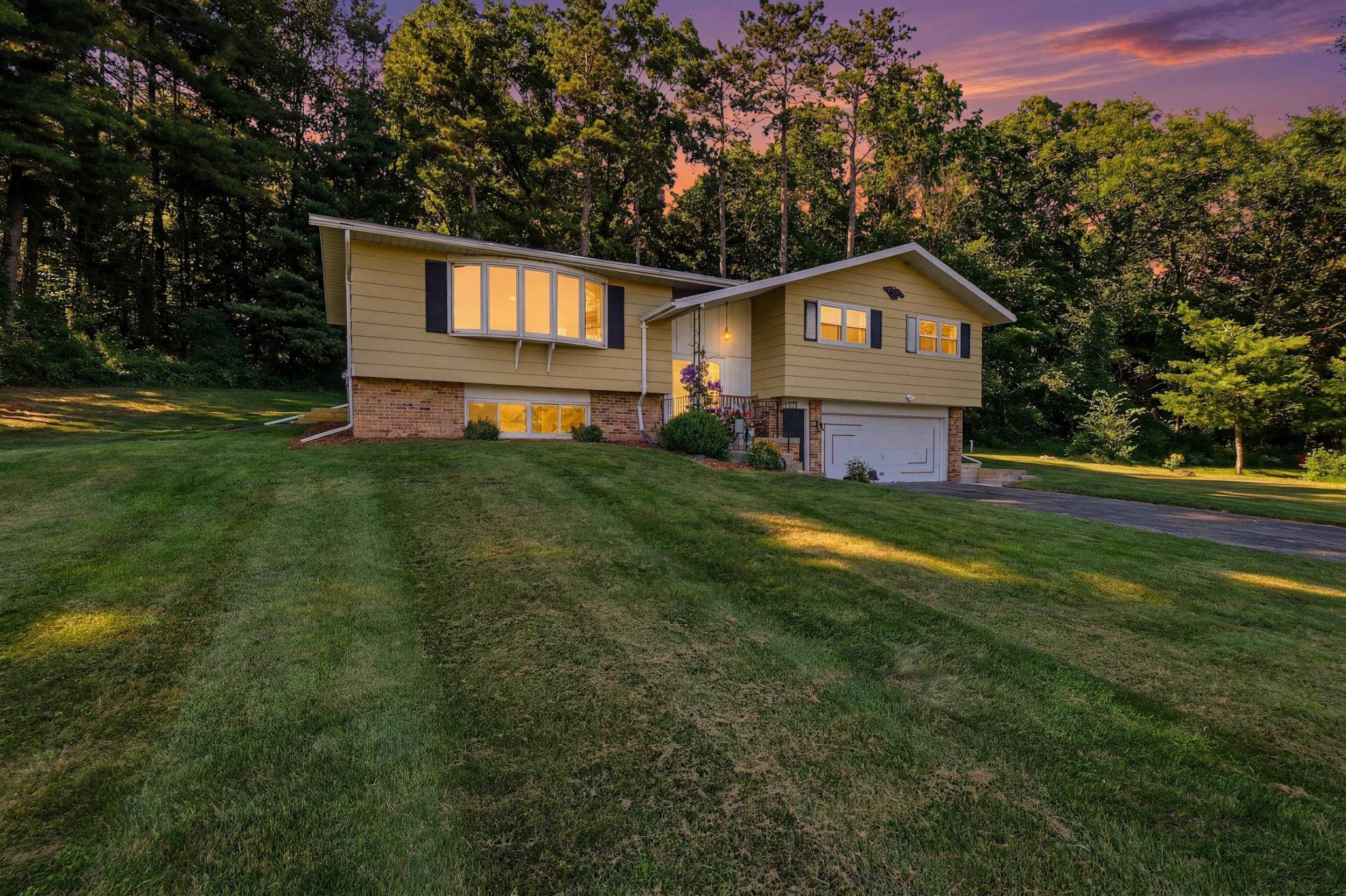 527 Peerless Road Belleville, WI 53508 - Photo 1 of 52