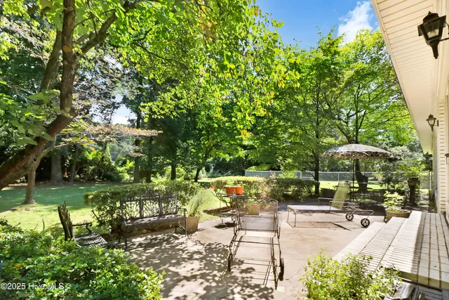 $449,000 | 1601 Cambridge Drive, Kinston, NC 28504