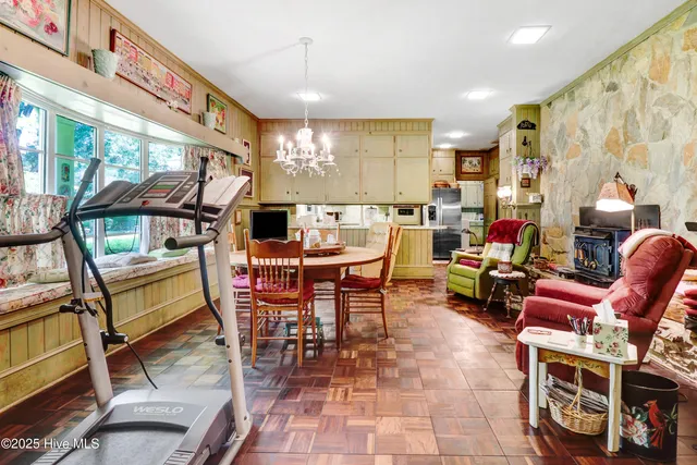 $449,000 | 1601 Cambridge Drive, Kinston, NC 28504