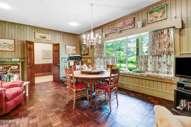 $449,000 | 1601 Cambridge Drive, Kinston, NC 28504