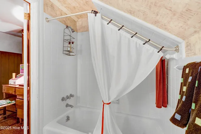 $449,000 | 1601 Cambridge Drive, Kinston, NC 28504