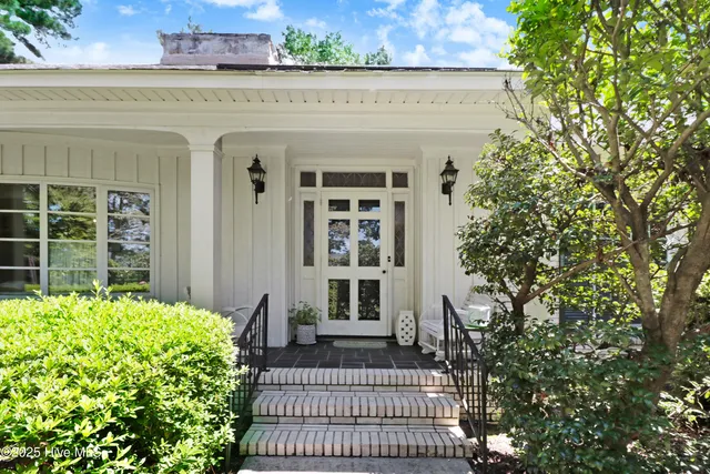 $449,000 | 1601 Cambridge Drive, Kinston, NC 28504