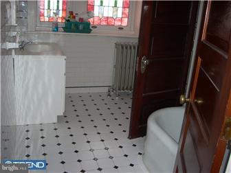 4236 Kutztown Road Temple, PA 19560 - Photo 10 of 12 Bathroom