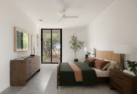 $875,000 | 10 Peace Pipe, Wimberley, TX 78676