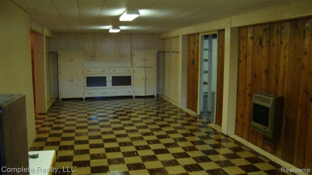 714 West Silver Lake Road Fenton, MI 48430 - Photo 12 of 15 DSC01042.JPG
