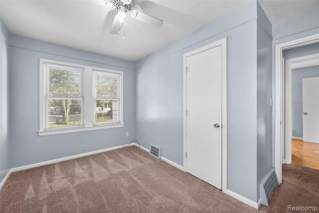 3309 Dallas Street Dearborn, MI 48124 - Photo 19 of 34