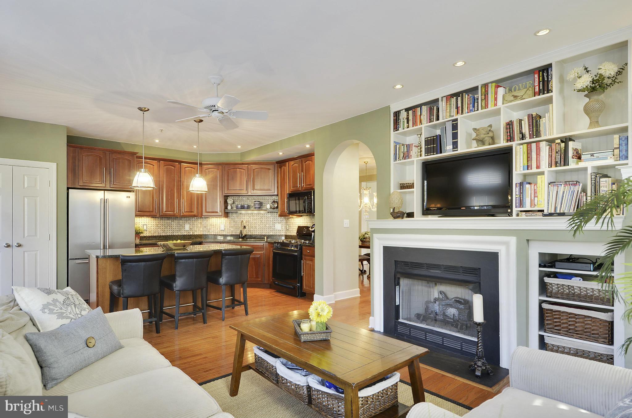 317 Hart Road Gaithersburg, MD 20878 - Photo 9 of 30 Family Room