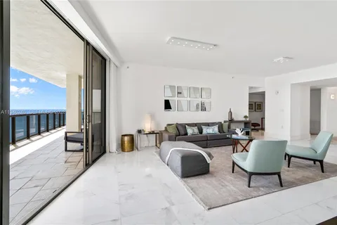 $2,100,000 | 16275 Collins Avenue, Unit 1501, Sunny Isles Beach, FL 33160