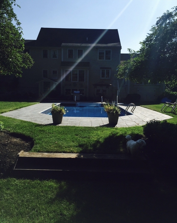 36 Bayberry Lane Hanover, MA 02339 - Photo 2 of 10