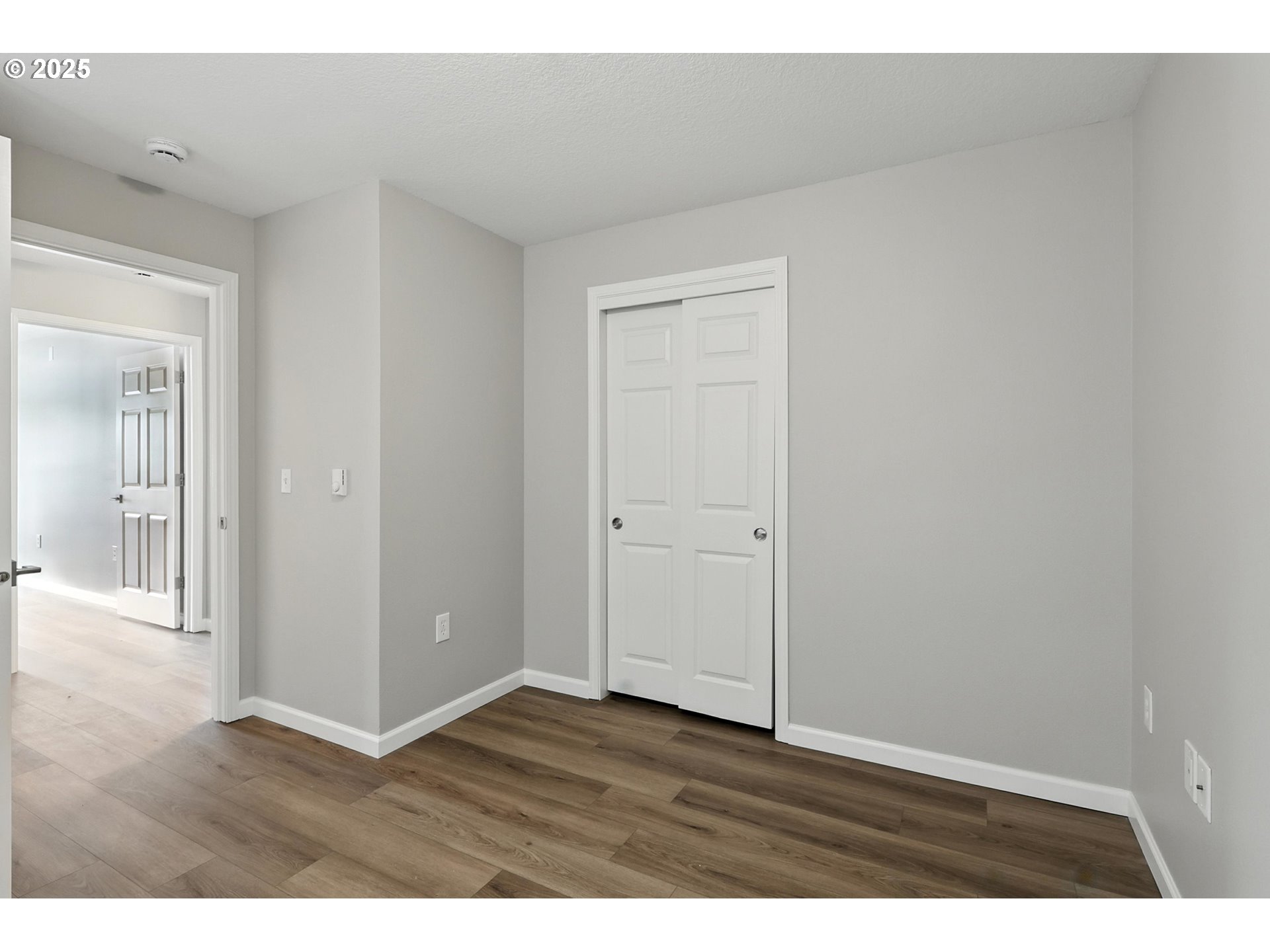 318 Northeast Roberts Avenue, Unit 402 Gresham, OR 97030 - Photo 25 of 48