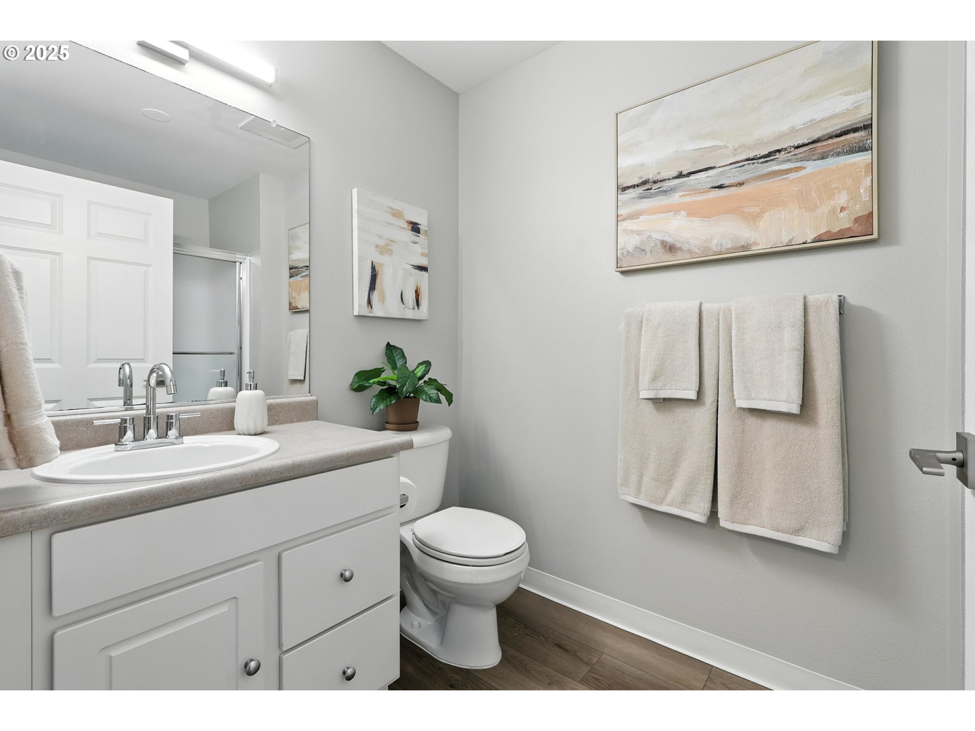 318 Northeast Roberts Avenue, Unit 402 Gresham, OR 97030 - Photo 26 of 48