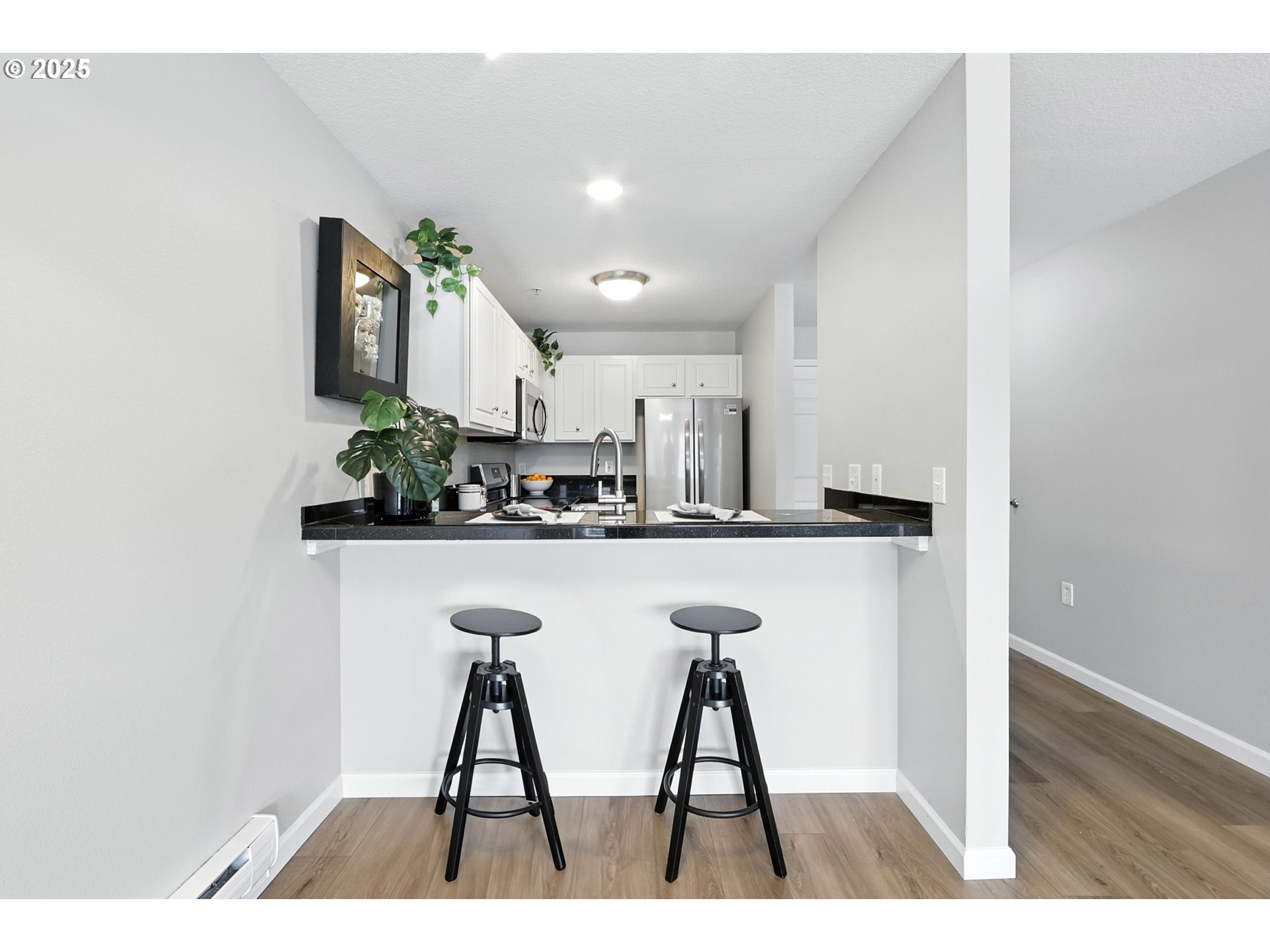 318 Northeast Roberts Avenue, Unit 402 Gresham, OR 97030 - Photo 28 of 48