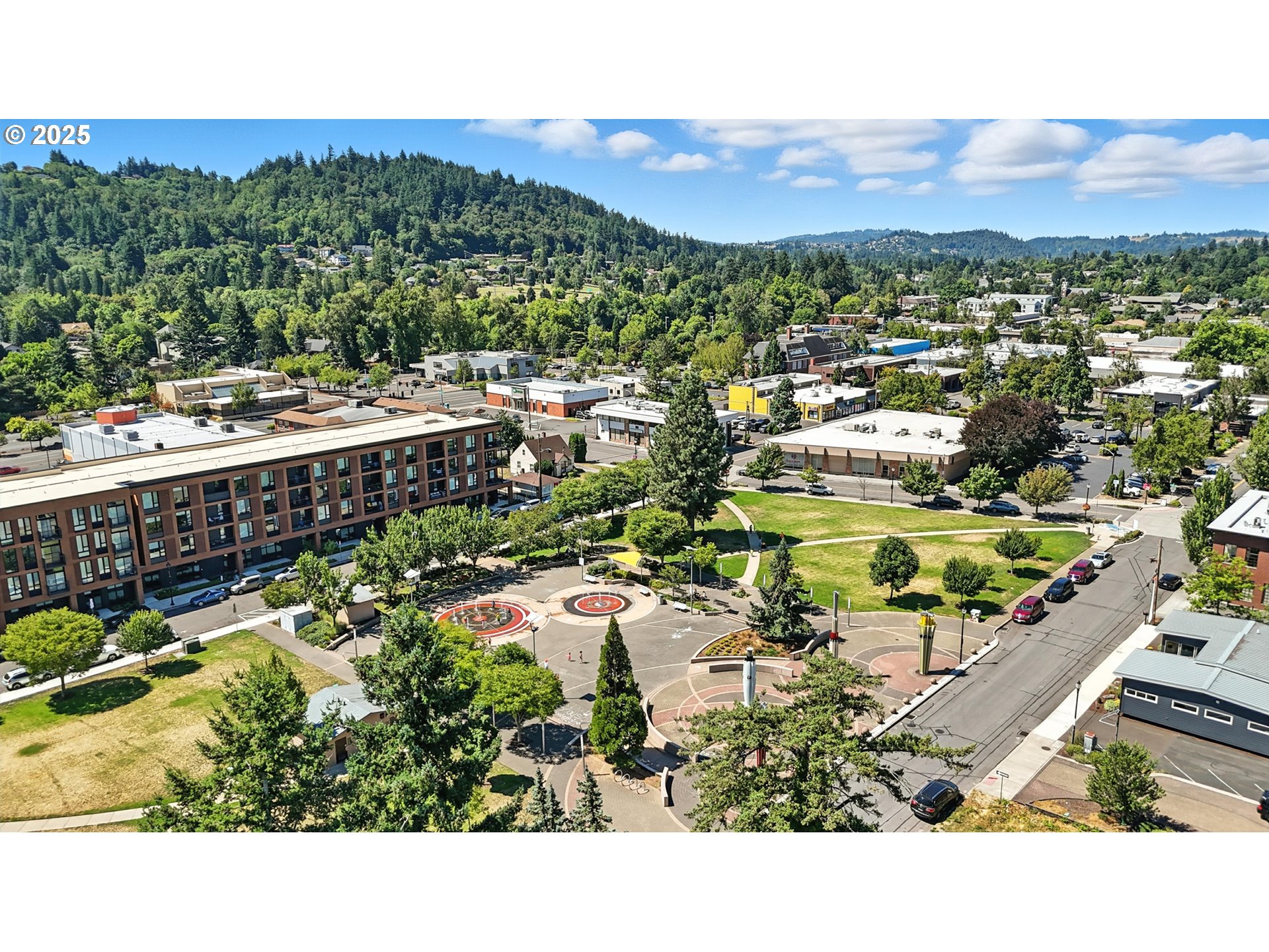 318 Northeast Roberts Avenue, Unit 402 Gresham, OR 97030 - Photo 42 of 48