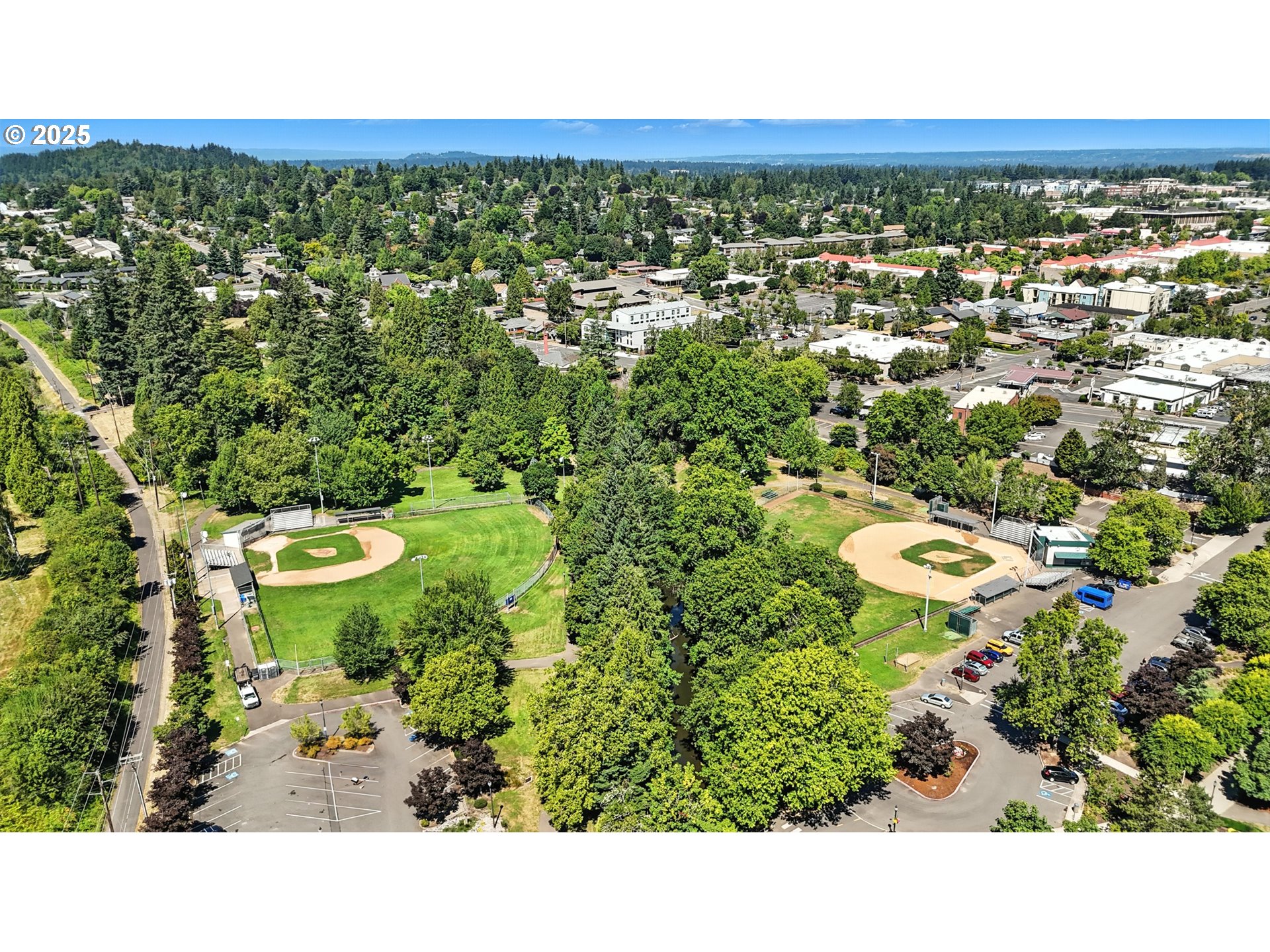 318 Northeast Roberts Avenue, Unit 402 Gresham, OR 97030 - Photo 44 of 48