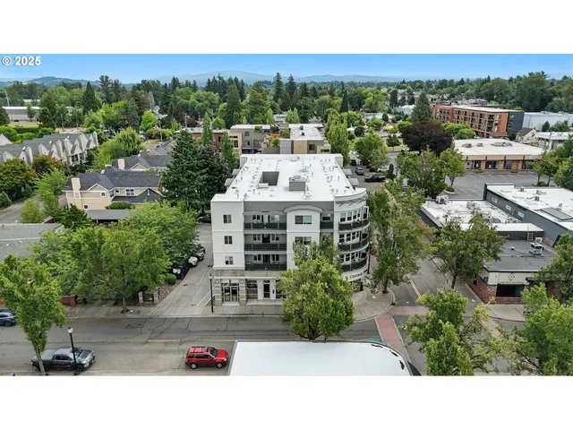 $249,000 | 318 Northeast Roberts Avenue, Unit 402, Gresham, OR 97030