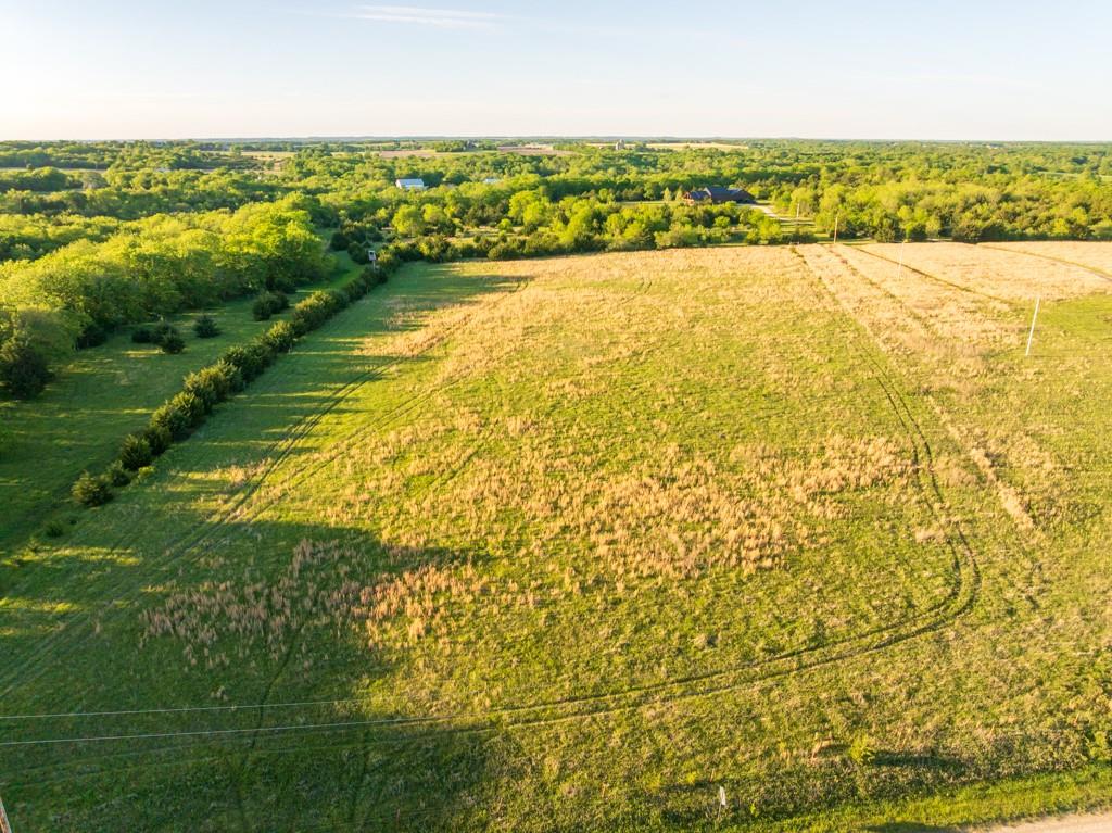 775 North N Road Lawrence, KS 66047 - Photo 11 of 56