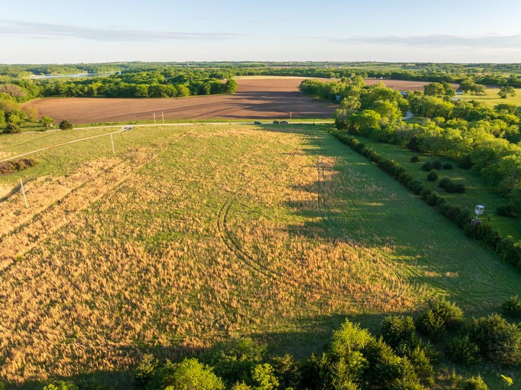 775 North N Road Lawrence, KS 66047 - Photo 4 of 56