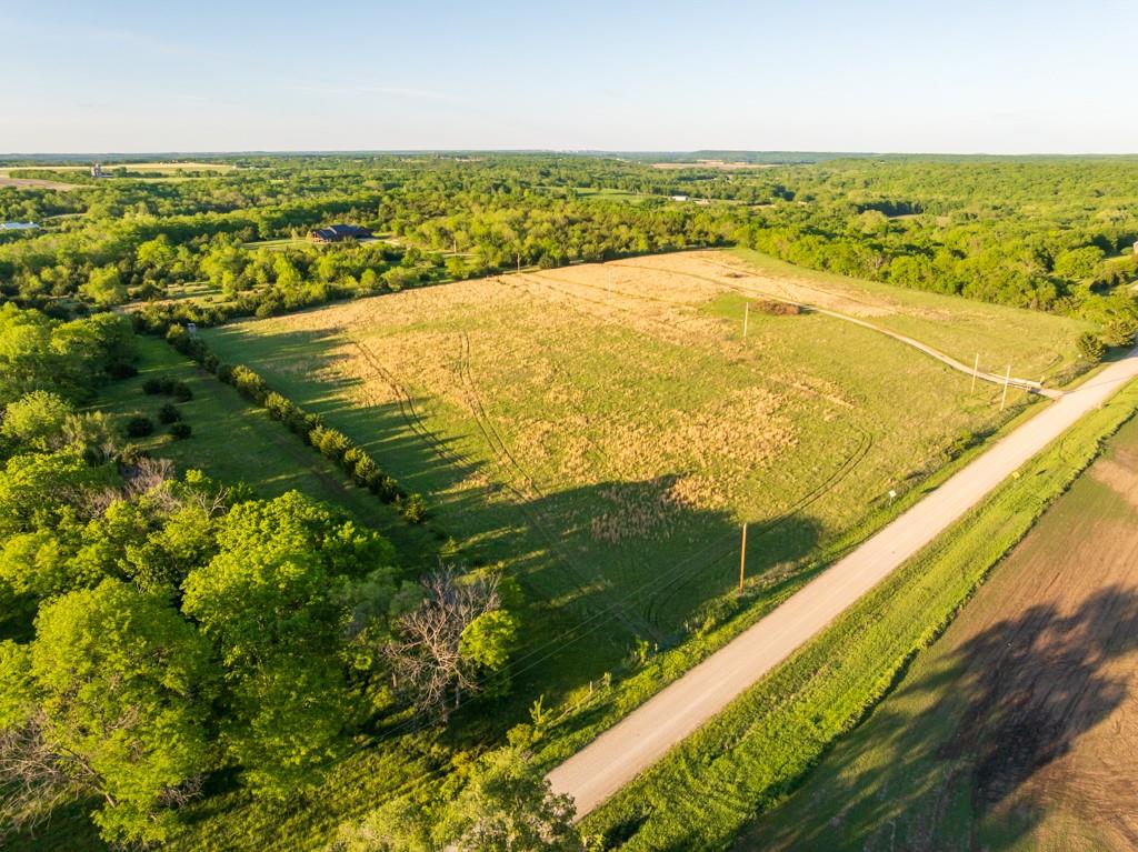 775 North N Road Lawrence, KS 66047 - Photo 8 of 56