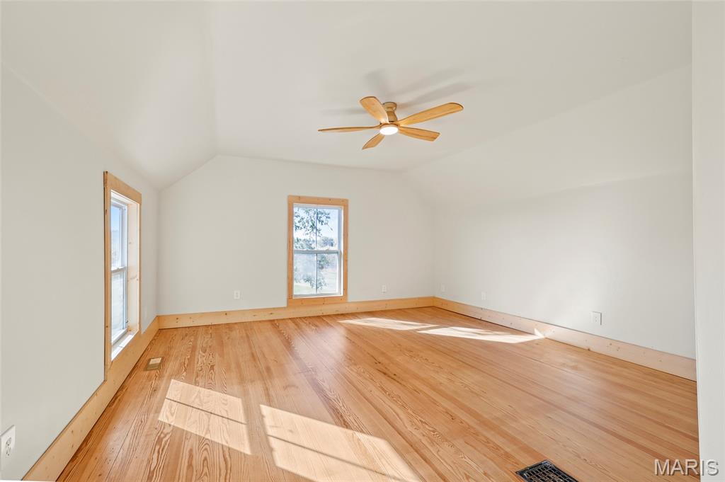 6933 Russell Road Hillsboro, MO 63050 - Photo 18 of 41