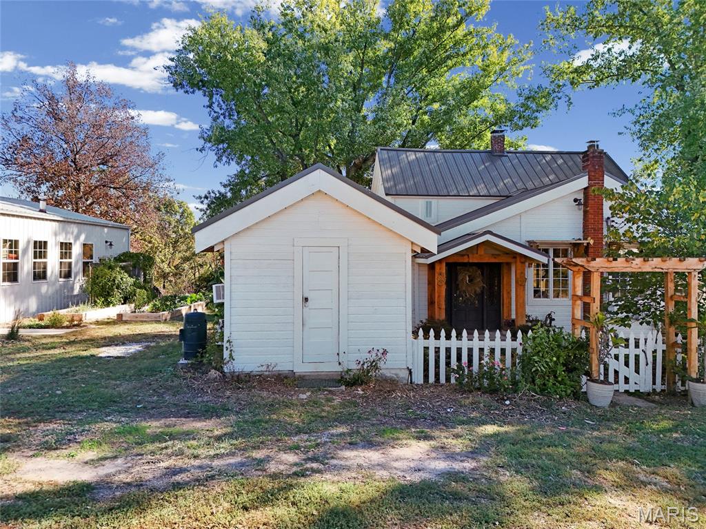 6933 Russell Road Hillsboro, MO 63050 - Photo 3 of 11