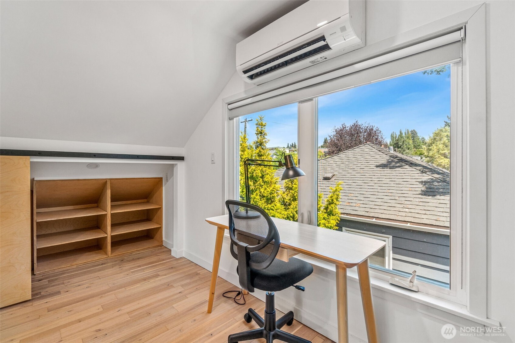 1705 North 82nd Street Seattle, WA 98103 - Photo 16 of 33