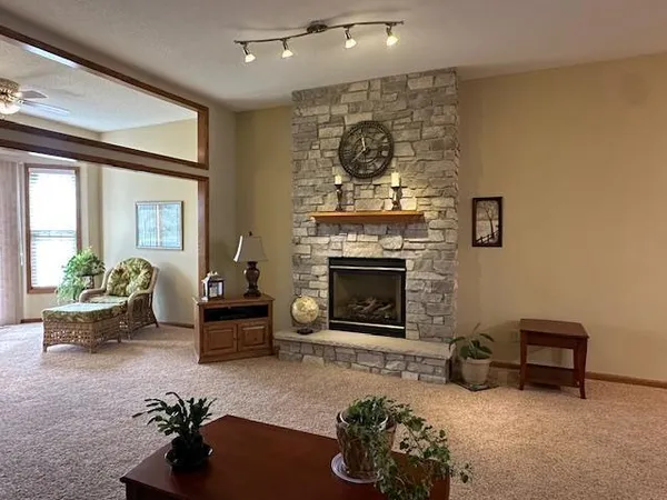 $355,000 | 15031 Derby Circle, Rosemount, MN 55068