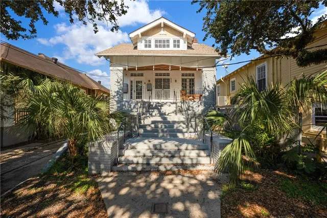 $1,050 | 4223 South Carrollton Avenue, Unit 5, New Orleans, LA 70119