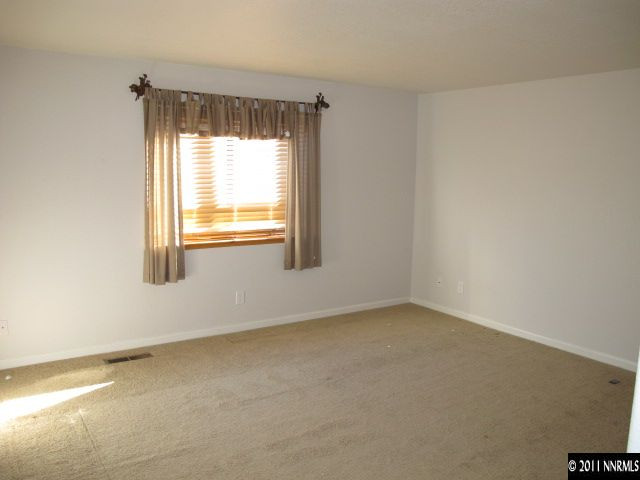 3648 Hemlock Way Reno, NV 89509 - Photo 9 of 10 Photo 9