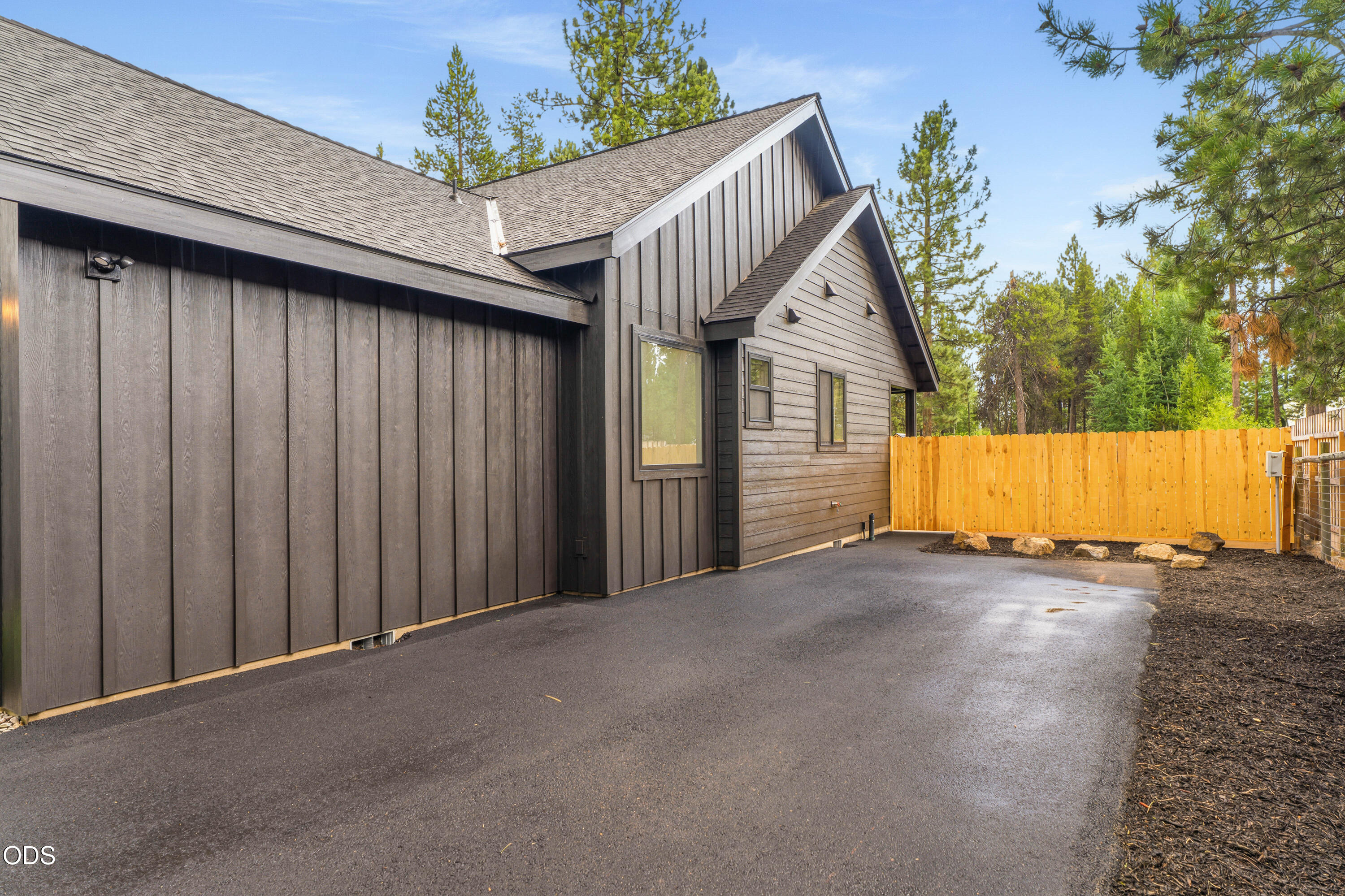 17498 Snow Goose Road Bend, OR 97707 - Photo 23 of 66 Gallery Image 23