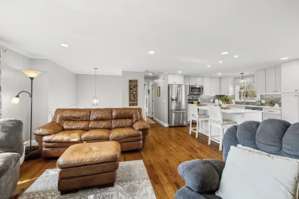 $579,900 | 15 Skyline Drive, Rutland, MA 01543