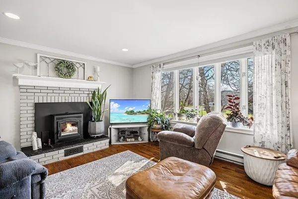 $579,900 | 15 Skyline Drive, Rutland, MA 01543
