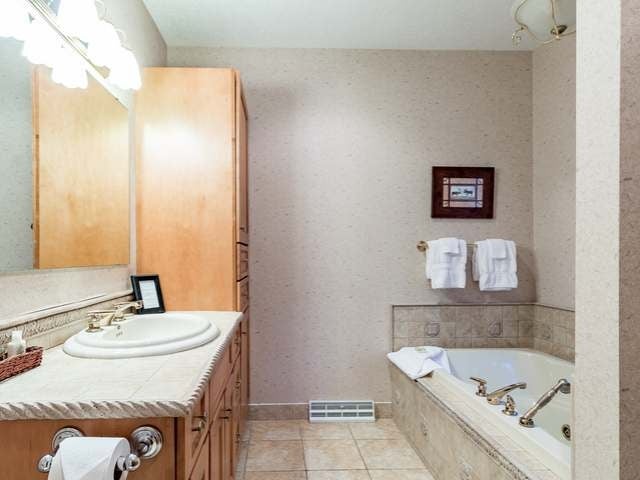 13037 Deer Park Road, Unit 6 NEST Manitowish Waters, WI 54545 - Photo 15 of 40 Gallery Image 15