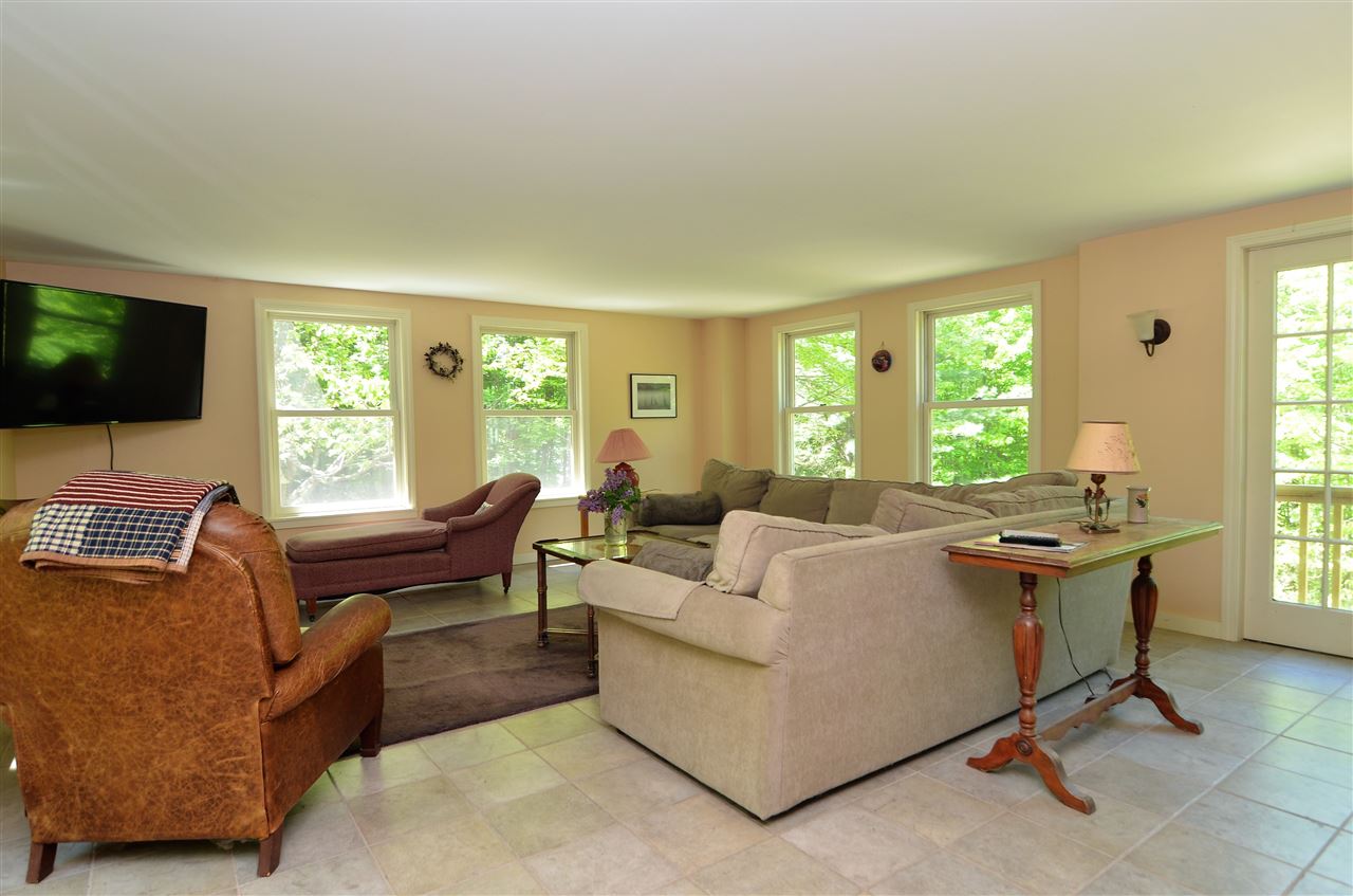 92 Galloping Hill Road Hopkinton, NH 03229 - Photo 8 of 33