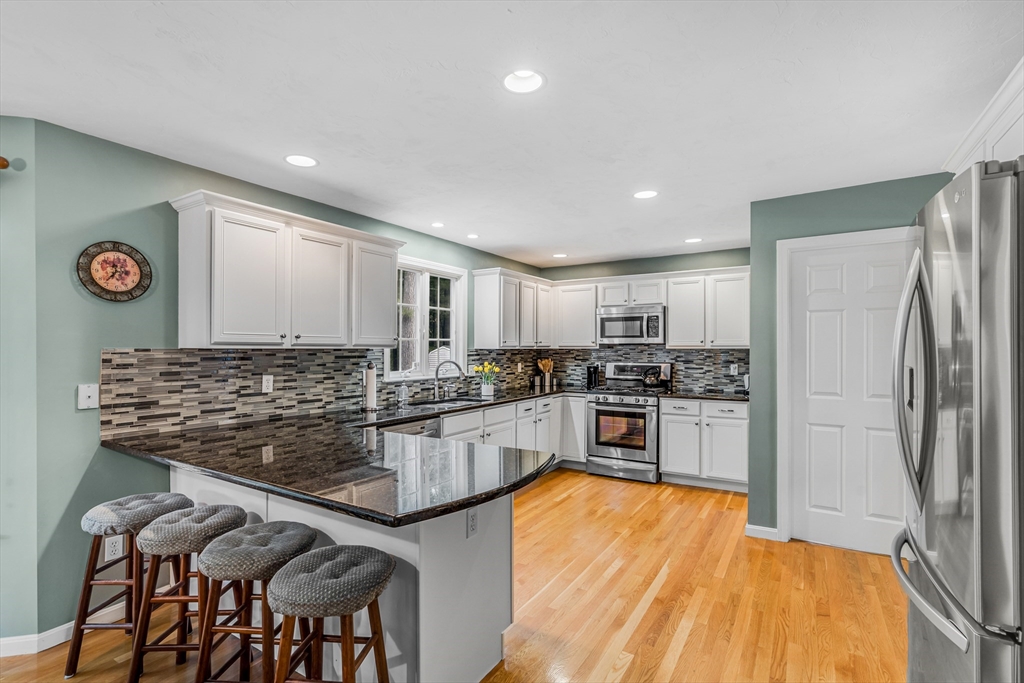 4 Kattail Road Hudson, MA 01749 - Photo 11 of 40 Gallery Image 11