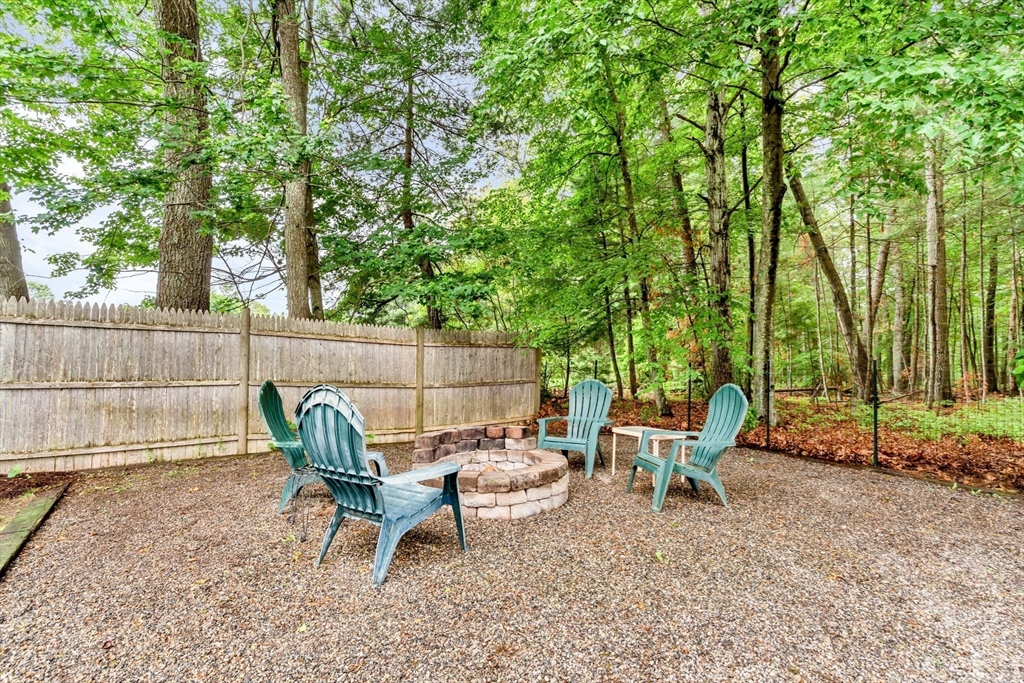 4 Kattail Road Hudson, MA 01749 - Photo 6 of 40 Gallery Image 6