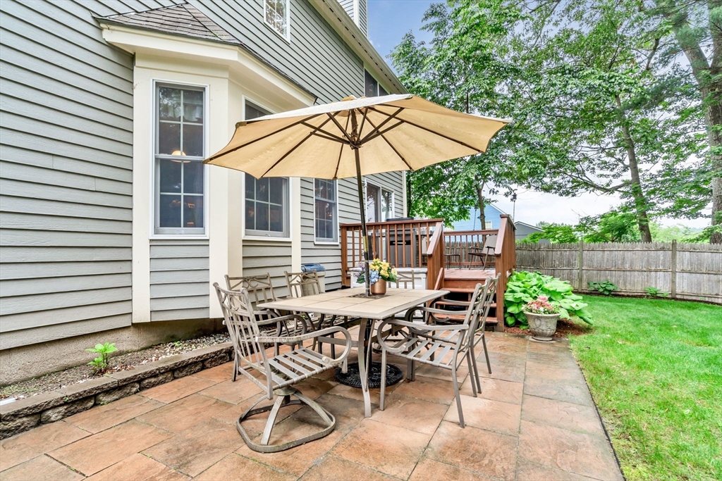 4 Kattail Road Hudson, MA 01749 - Photo 8 of 40 Gallery Image 8