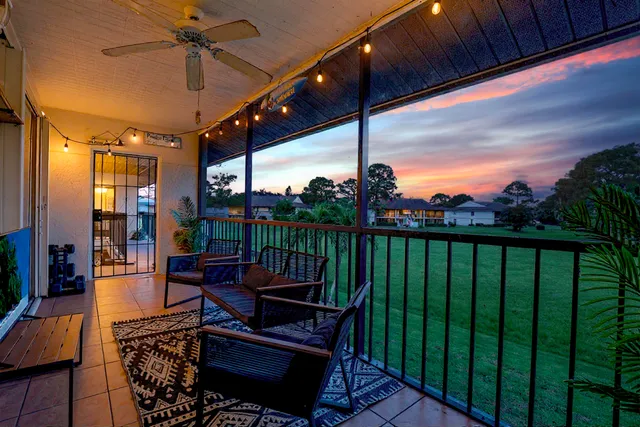 $270,000 | 6271 Chasewood Drive, Unit G, Jupiter, FL 33458