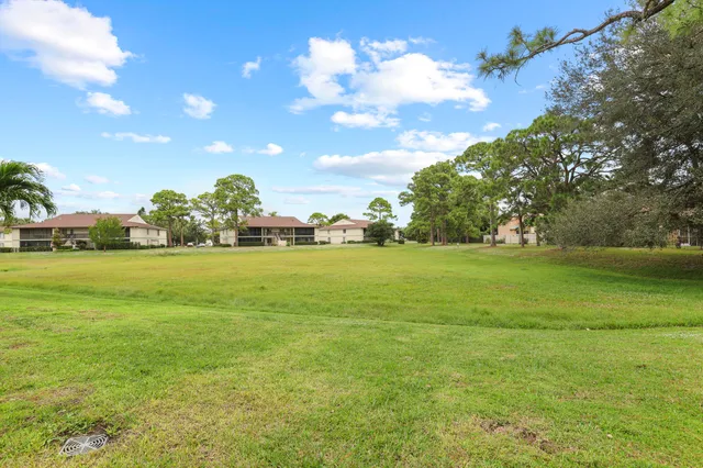 $270,000 | 6271 Chasewood Drive, Unit G, Jupiter, FL 33458