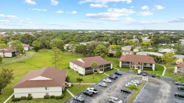 $270,000 | 6271 Chasewood Drive, Unit G, Jupiter, FL 33458
