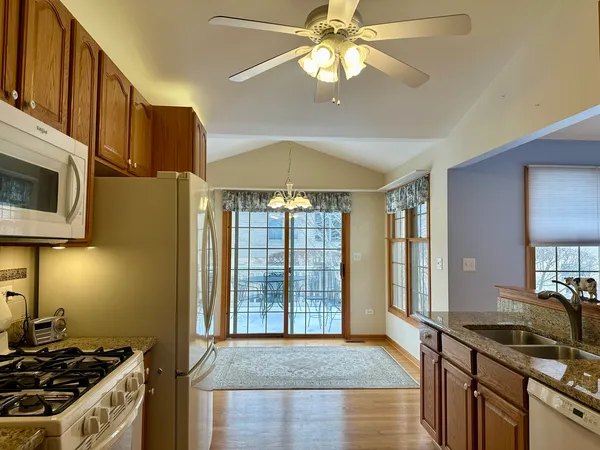 $369,900 | 11904 Somerset Road, Orland Park, IL 60467