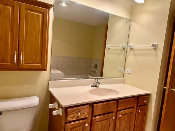 $369,900 | 11904 Somerset Road, Orland Park, IL 60467