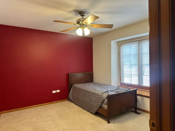 $369,900 | 11904 Somerset Road, Orland Park, IL 60467
