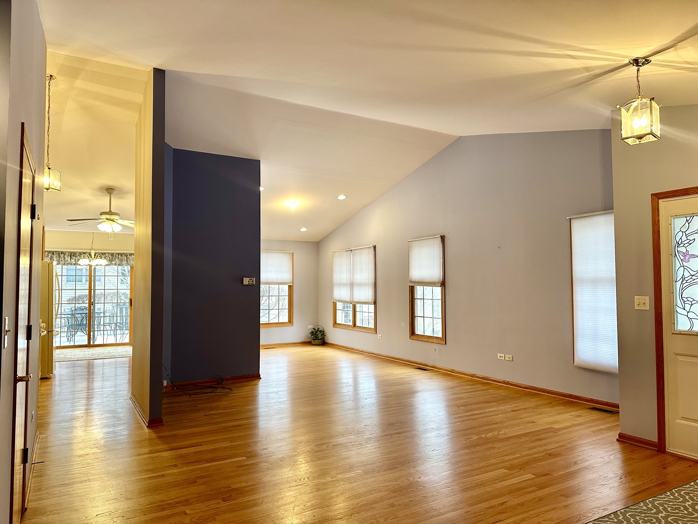 11904 Somerset Road Orland Park, IL 60467 - Photo 6 of 38 a view of a hallway with wooden floor