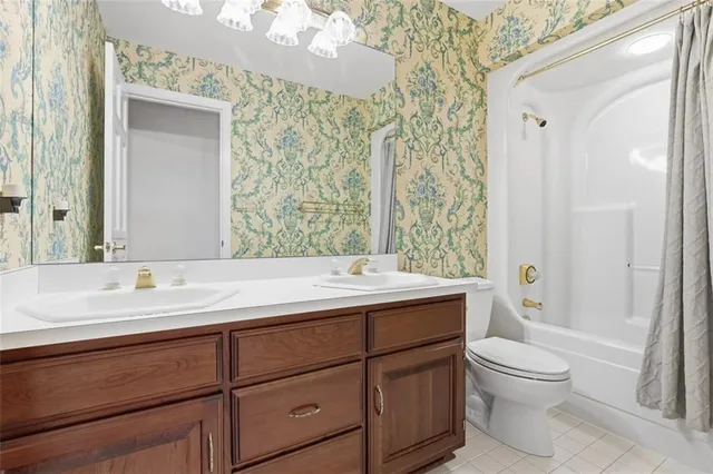 $1,049,000 | 1070 St Mellion Drive, Presto, PA 15142