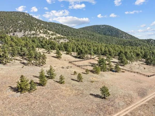 $595,000 | 17667 Highway 7, Lyons, CO 80540