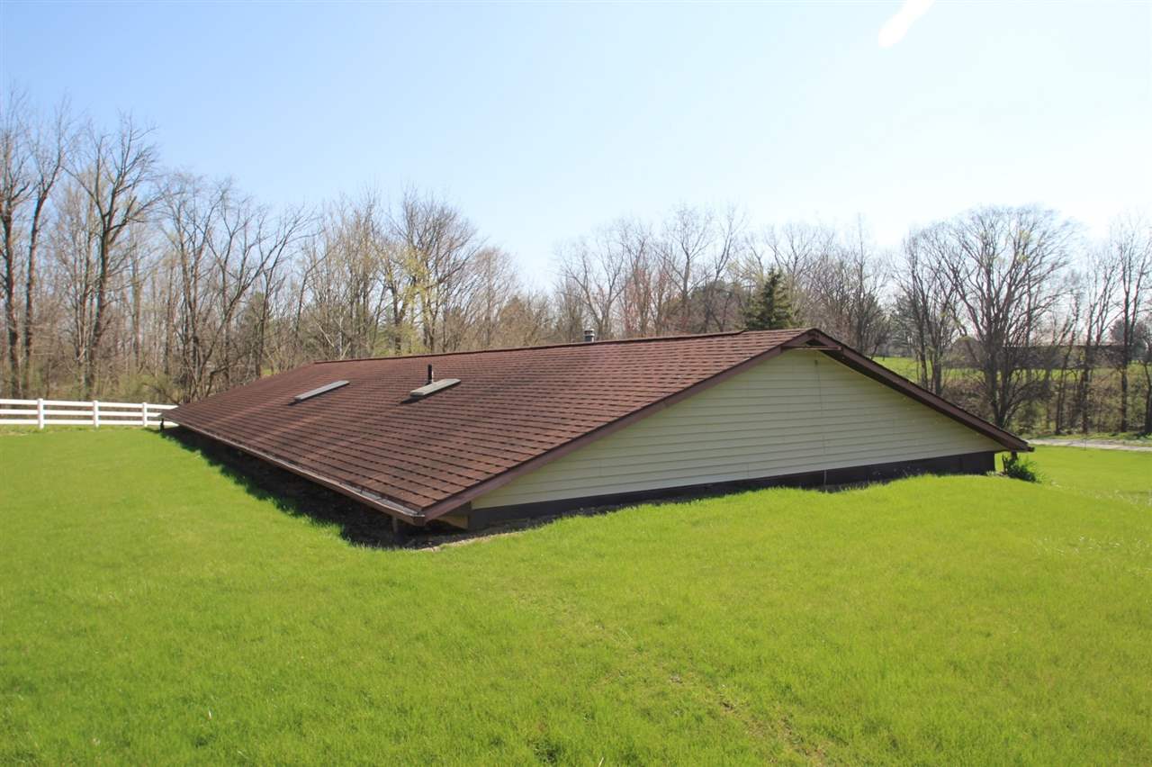 4432 South Old St Road Wabash, IN 46992 - Photo 4 of 35 Gallery Image 4